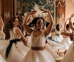 Katarzyna Herman bezlitosnie o operacjach plastycznych: Oszpecają się! Wyglądają gorzej, robią sobie krzywdę