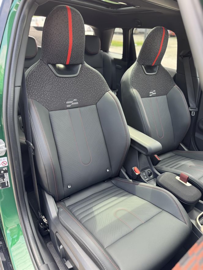 MINI Cooper S (w linii JCW)