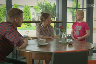 M jak miłość odcinek 1175, Basia (Gabriela Raczyńska), Ala (Olga Frycz), Paweł (Rafał Mroczek)