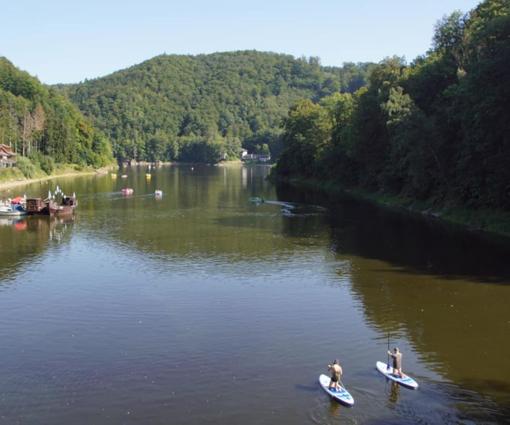To najpiękniejsze jezioro na Dolnym Śląsku według AI