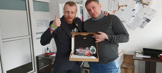 Mistrz Świata w kicboxingu wspiera Nikosia, który zbiera na najdroższy lek świata