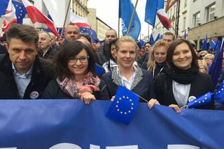 Gwiazdy i politycy na Marszu dla Europy. Kto się pojawił?