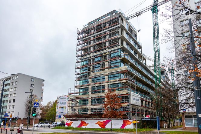 Budynek wielorodzinny przy ul. Mordechaja Anielewicza 15A w Warszawie