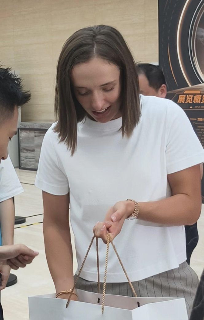 Iga Świątek w Muzem Architektury w Wuhan