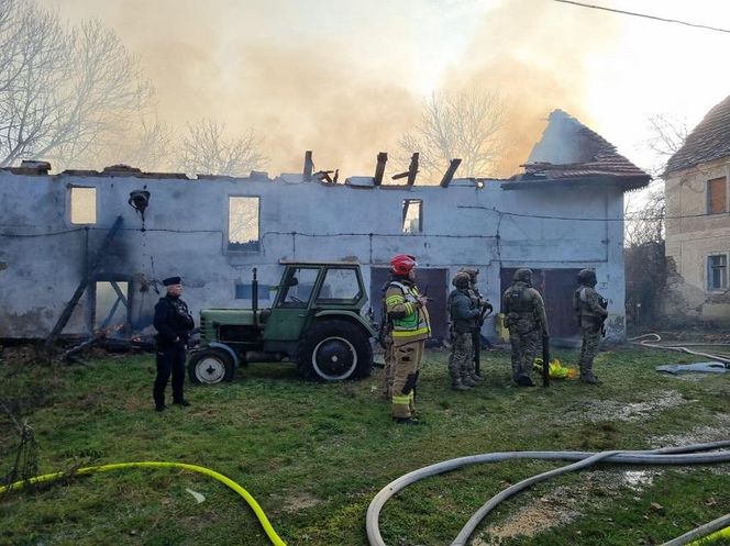 Pożar i antyterroryści 