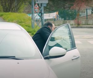 W domu Bulenta dochodzi do awantury, a Cavidan odnajduje Silę i, zachwycona bogactwem Kuzeya, próbuje zeswatać go z córką.
