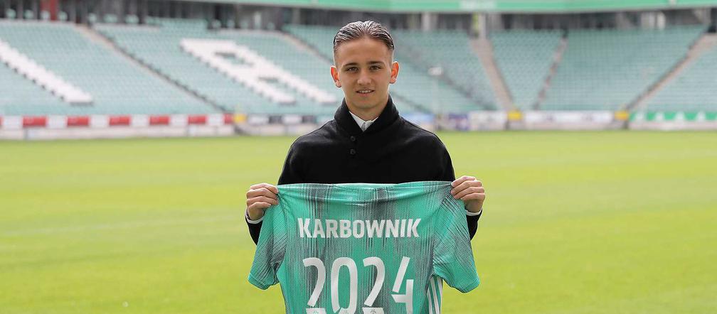 Michał Karbownik przedłużył kontrakt, Legia chce Mateusza Młyńskiego