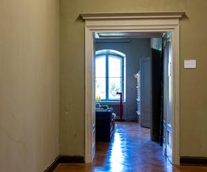 NADA Villa czyli Willa Gawrońskich w Warszawie - zdjęcia wnętrz zabytkowego pałacu i byłej ambasady