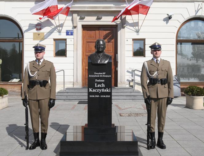 Pomnik Lecha Kaczyńskiego w Warszawie