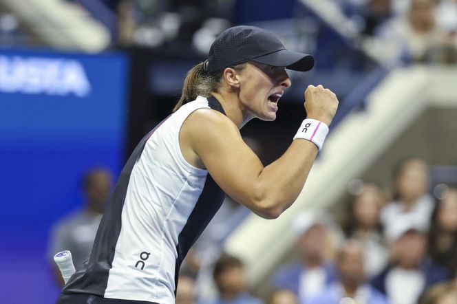Iga Świątek w 1/8 finału US Open. Trudny mecz i awans Polki po zaciętej walce z Kalinską