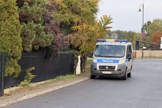 Śmiertelny atak pod Radomiem. Ojciec zginął, matka walczy o życie. Policja podejrzewa syna!