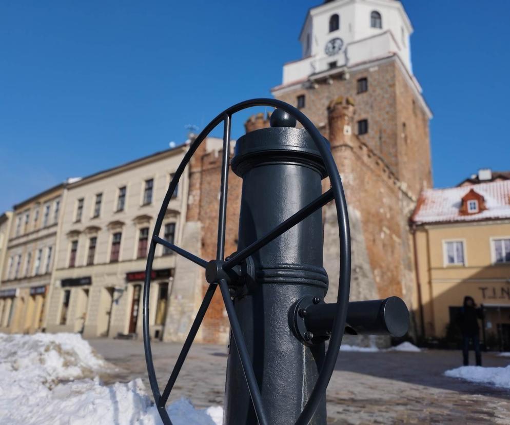 Studnia na pl. Łokietka w Lublinie