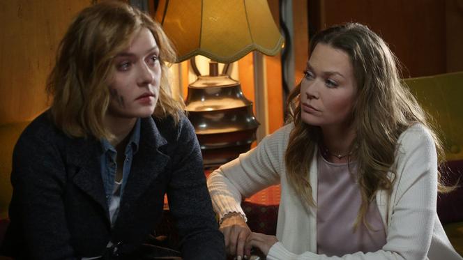 M jak miłość odc. 1376. Ula (Iga Krefft), Anna (Tamara Arciuch)