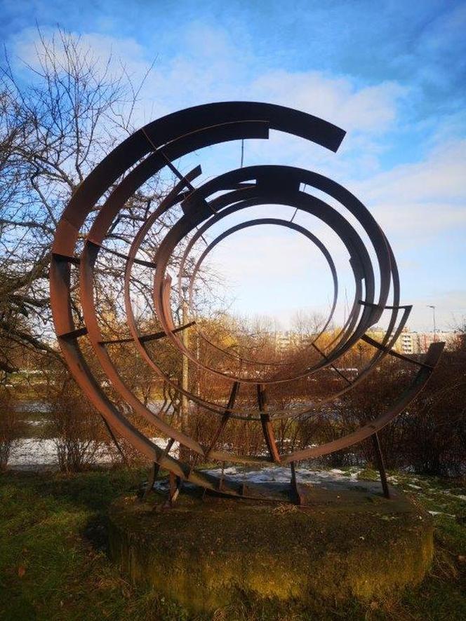 Rzeźba "Spirala kosmiczna" 