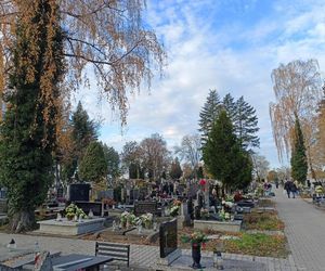 Cmentarz Zarzew 1 listopada