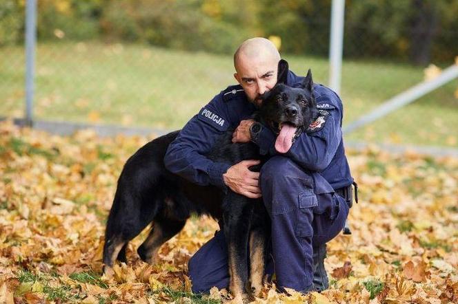Policyjny pies Czort