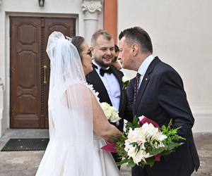 Tak żona Przemysława Czarnka wystroiła się na ślub. Elegancko?