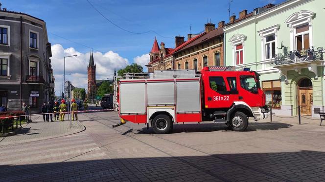 Tarnów. Ulica Krakowska została zablokowana z powodu alarmu bombowego