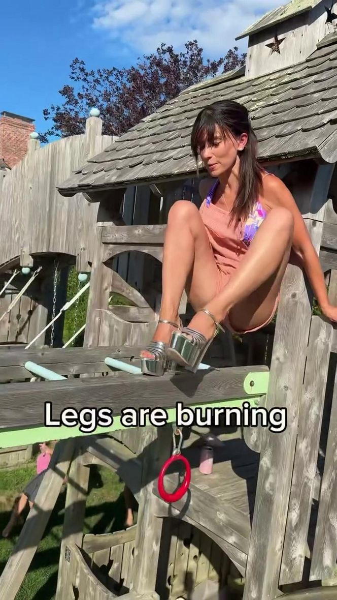 Tak się wygina żona Baldwina. Hilaria Baldwin to kobieta-guma