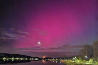 Niesamowity spektakl na niebie. Zorza Polarna Świętokrzyskie 10.05