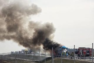 Pożar autokaru z dziećmi na A2