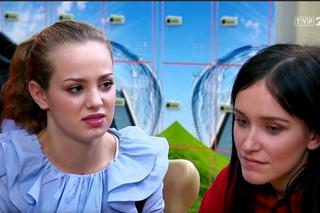 Barwy szczęścia, odc. 2056. Magda (Natalia Sierzputowska), Oliwka (Wiktoria Gąsiewska)