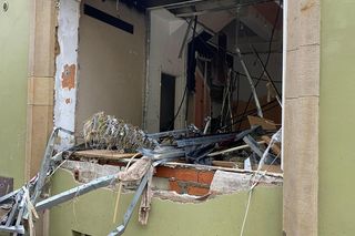 W pandemii musieli zamknąć sklep odzieżowy, teraz powódź zniszczyła im sklep z pamiątkami. „Nie mamy nic, wszystko spłynęło”