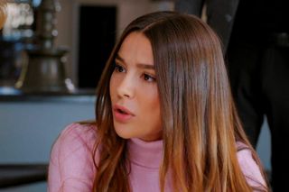 Miłość i nadzieja, odcinek 305: Zeynep dłużej nie wytrzyma. Melis musi się dowiedzieć, że są siostrami - ZDJĘCIA