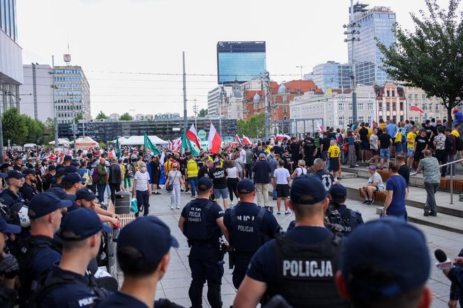 Protesty przeciwko migracji w całym kraju!