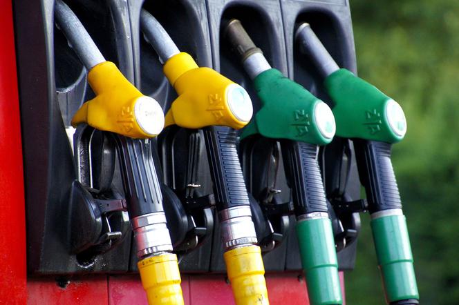 Ceny paliw w dół! Ile zapłacimy za benzynę?