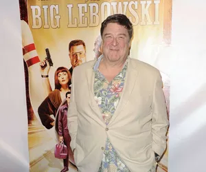John Goodman już tak nie wygląda! Gwiazdor Flinstonów zrzucił 90 kg i jest nie do poznania