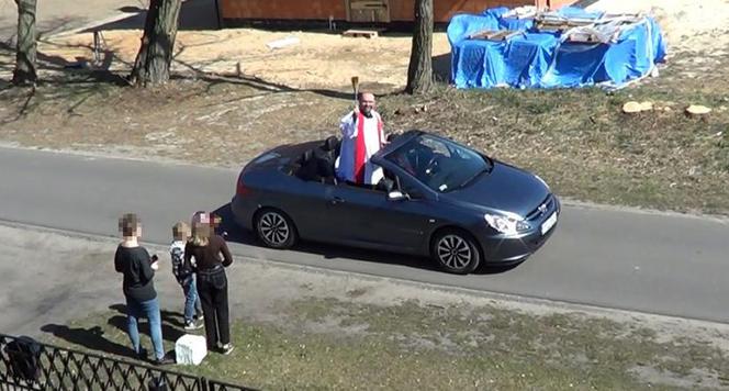 Z auta poświęcę koszyczki