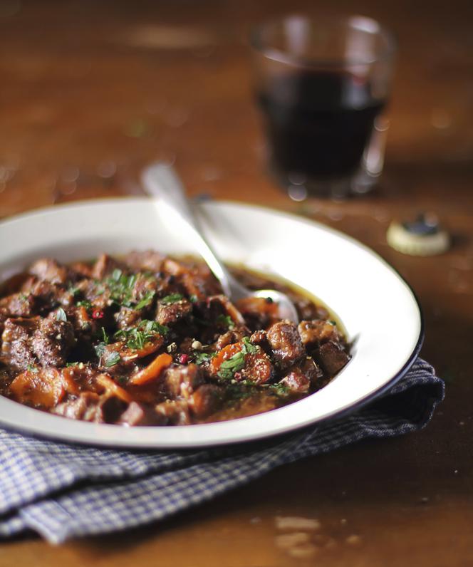 Wołowina w piwie: pomysł na smaczne duszone mięso