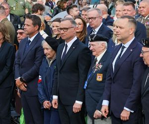 81. rocznica Powstania Warszawskiego. Uroczysta msza święta na pl. Krasińskich