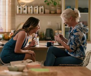 Rodzinka.pl 17 sezon odcinek 292. Paula (Julia Wieniawa), Natalia (Małgorzata Kożuchowska)