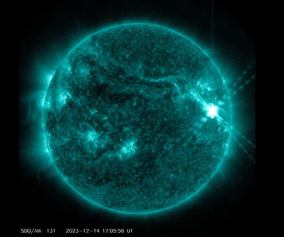 Wybuch na Słońcu AR3514 - 14.12.2023