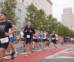 Uczestnicy Maratonu Warszawskiego 2025
