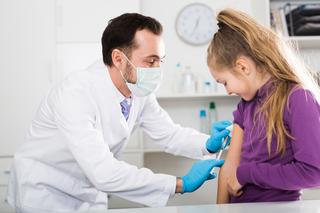 Szczepienia dzieci poniżej 12. roku życia. EMA bada szczepionkę BioNTech/Pfizer