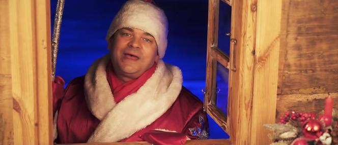 Zenek Martyniuk jako Mikołaj zapowiada „Czas świątecznych cudów”. Mocny Akcent nadchodzących świąt?