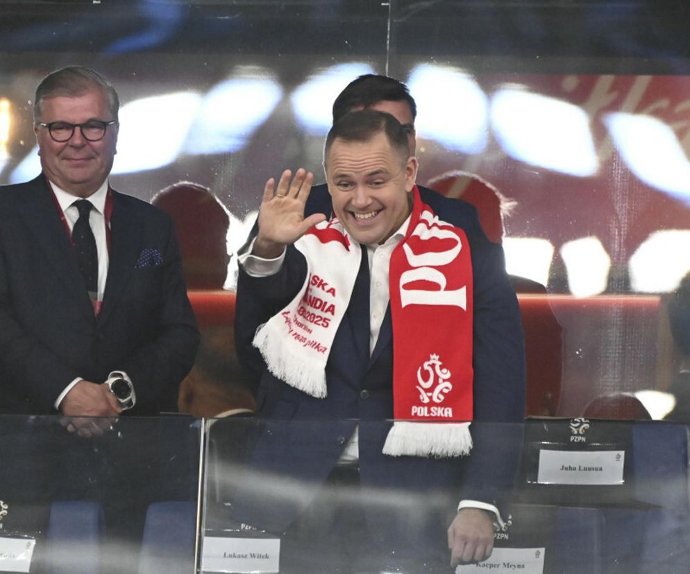 Karol Nawrocki na meczu Polska - Finlandia