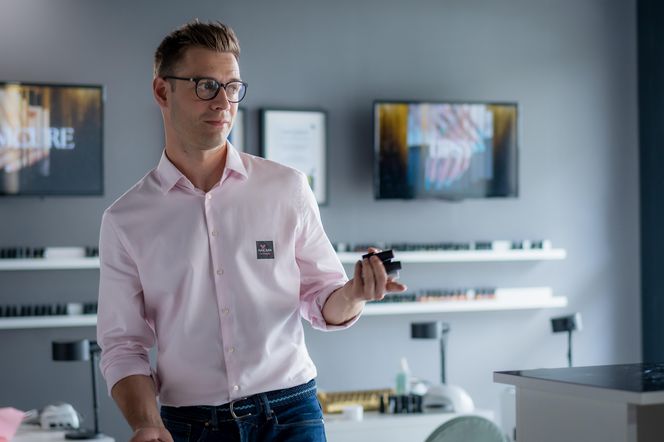 Przyjaciółki, 26 sezon, odcinek 303. Dagmar (Marcin Korcz)