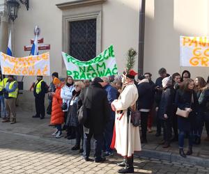 Kraków. Protest przeciwko zarządzeniom władz miasta, które chcą zmienić plan dla Rybitw