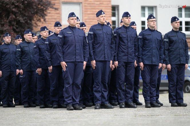 Uroczyste ślubowanie 69 nowych policjantów  w Oddziale Prewencji Policji w Katowicach