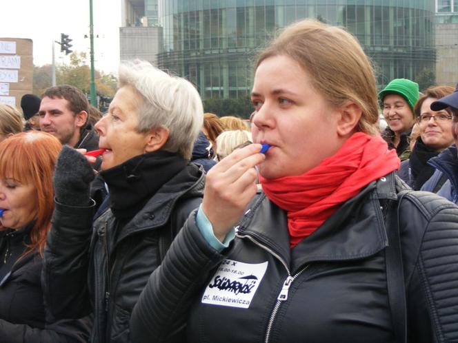 Czarny i biały protest w Poznaniu