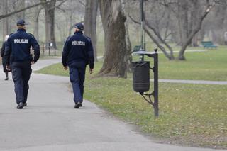 Tak krakowscy policjanci walczą z koronawirusem