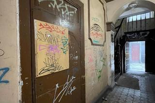 Dziedziniec kamienicy w centrum Poznania