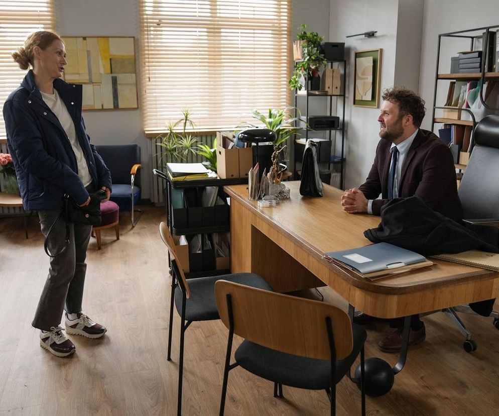 Barwy szczęścia, odcinek 3225: Klemens się zakocha! Wpadnie mu w oko mężatka z kancelarii - ZDJĘCIA