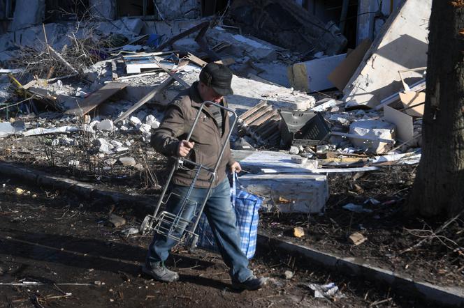 Rosyjski ostrzał przychodni w Charkowie! Nie żyje 6 osób, 17 jest rannych 
