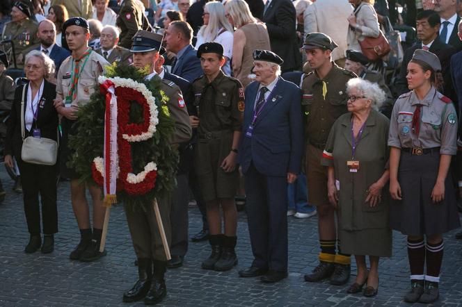 Uroczysta polowa msza święta i Apel Pamięci na pl. Krasińskich