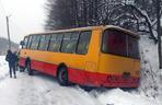 Bierówka. Autobus z 39 dziećmi wjechał do rowu [GALERIA]